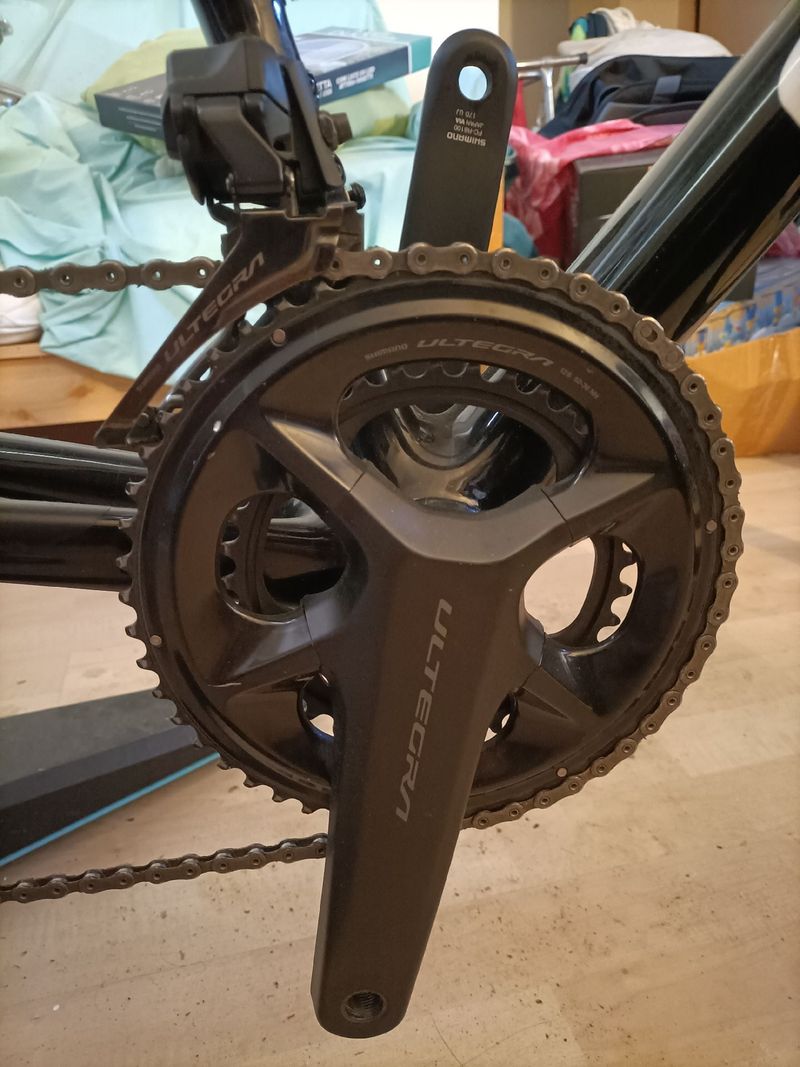 Käytetty Shimano Ultegra Di2 R8170 Groupset