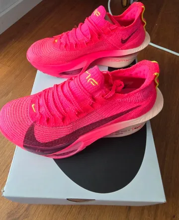 Used Nike Air Zoom Alphafly Next% 3 bike — image 2 of 9