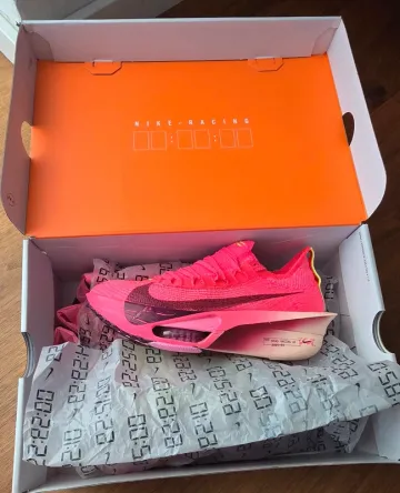Used Nike Air Zoom Alphafly Next% 3 bike — image 9 of 9