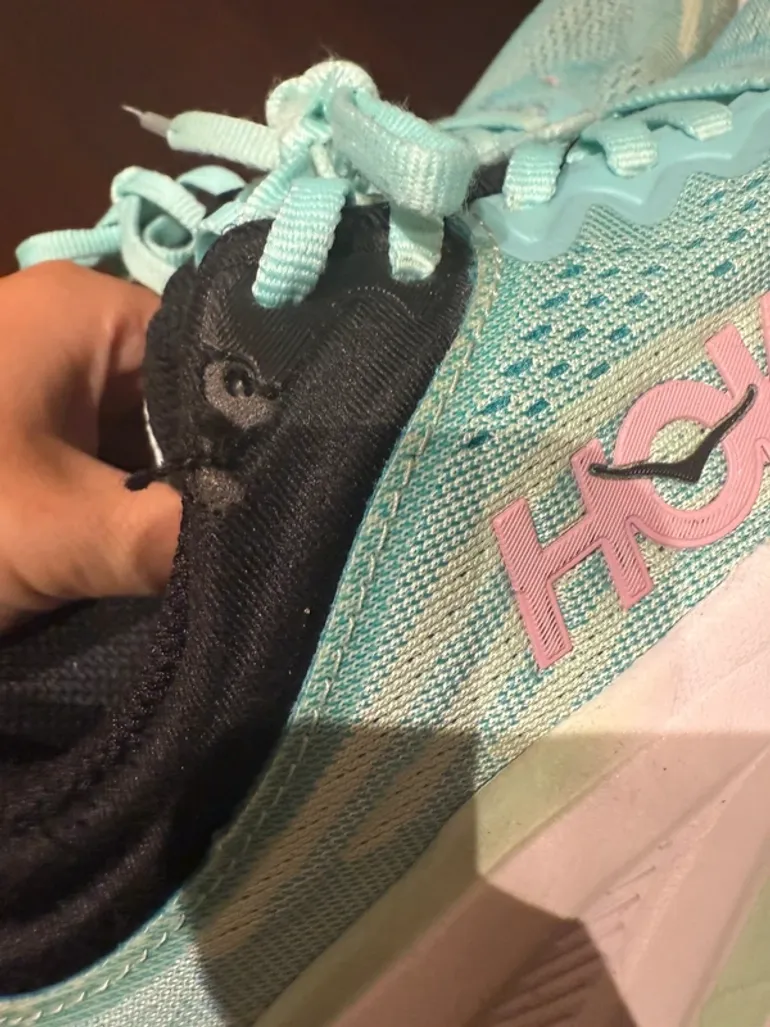 Tweedehands Hoka Running Shoes 38 bike — afbeelding 4 van 4