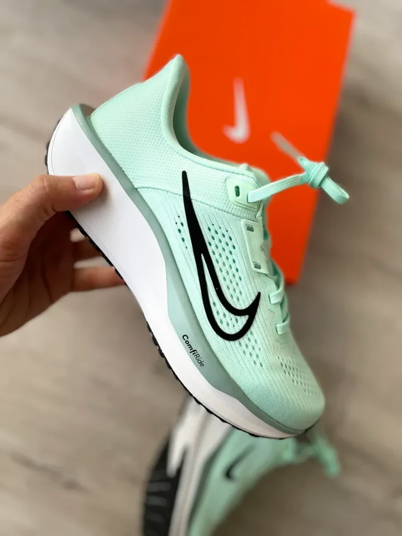 Used Nike Basket Femme Running Shoes