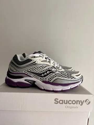 Used Saucony Omni 9 bike — image 3 of 10