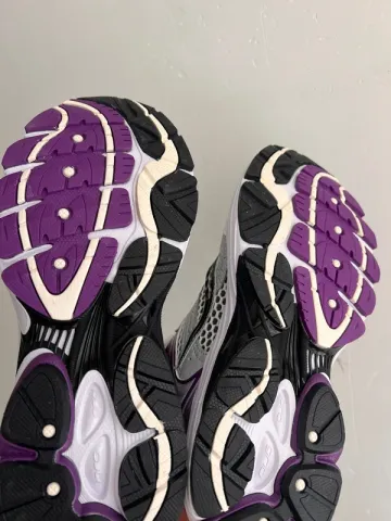 Used Saucony Omni 9 bike — image 10 of 10