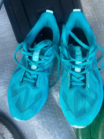 Used Asics Novablast 5 bike — image 2 of 4
