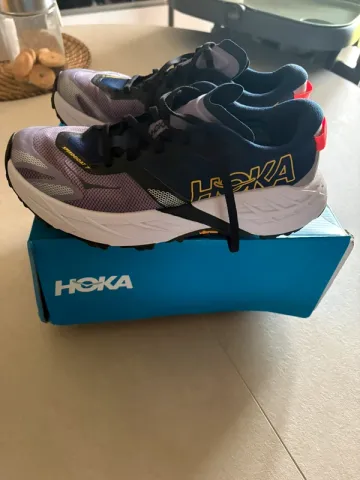 Used Hoka Speedgoat 7 bike — image 3 of 4