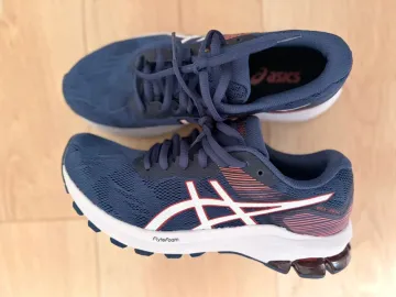 Used Asics Gel bike — image 1 of 4