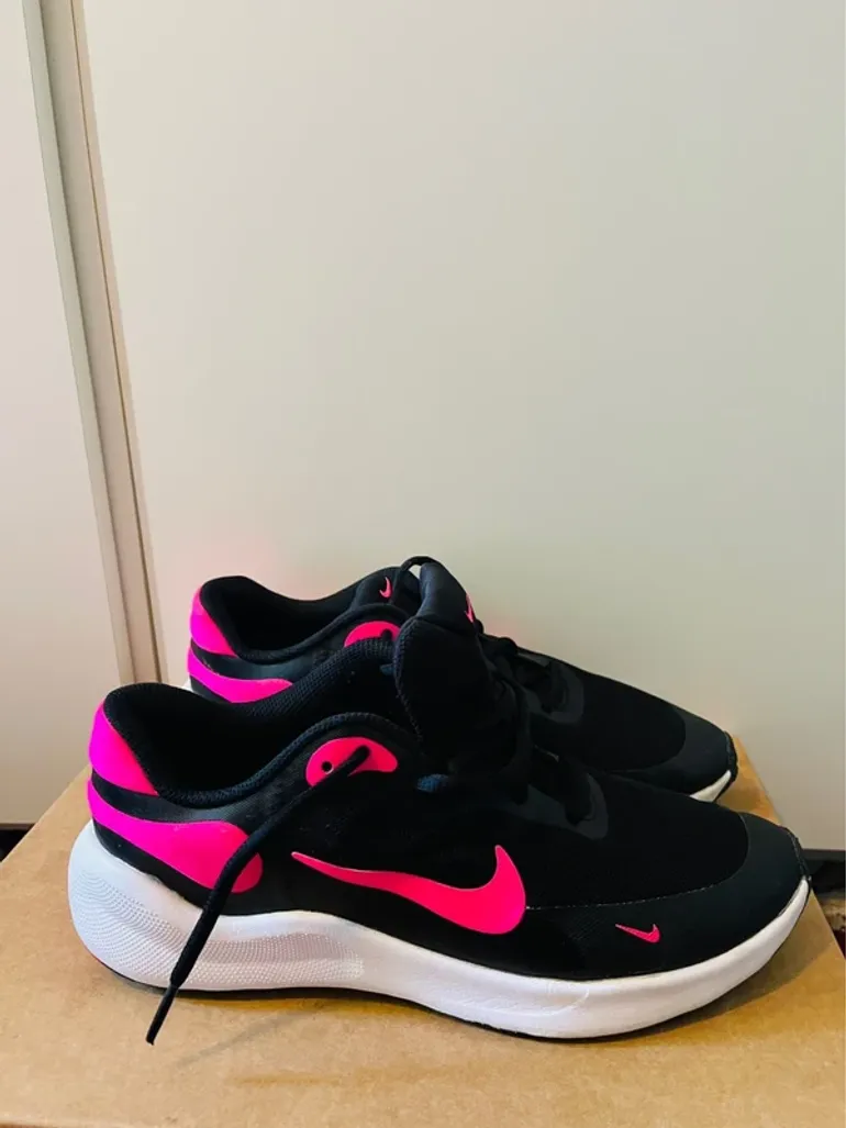 Used Nike Schuhe bike — image 2 of 5