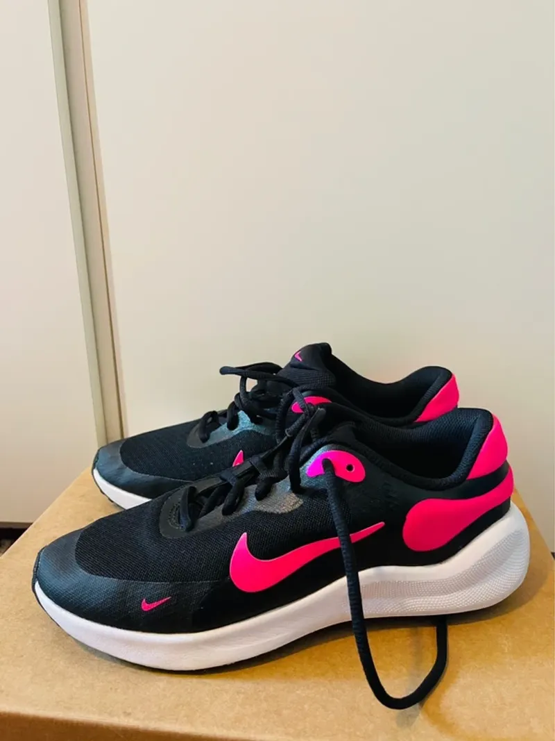 Used Nike Schuhe Running Shoes
