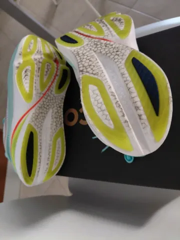 Used Saucony Endorphin Azura bike — image 5 of 6