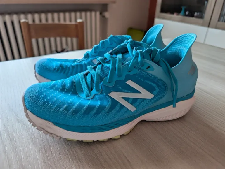 Used New Balance Running Shoes bike — image 2 of 8