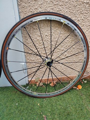 Używany Mavic R-Sys Wheelset 2014 bike — zdjęcie 2 z 10