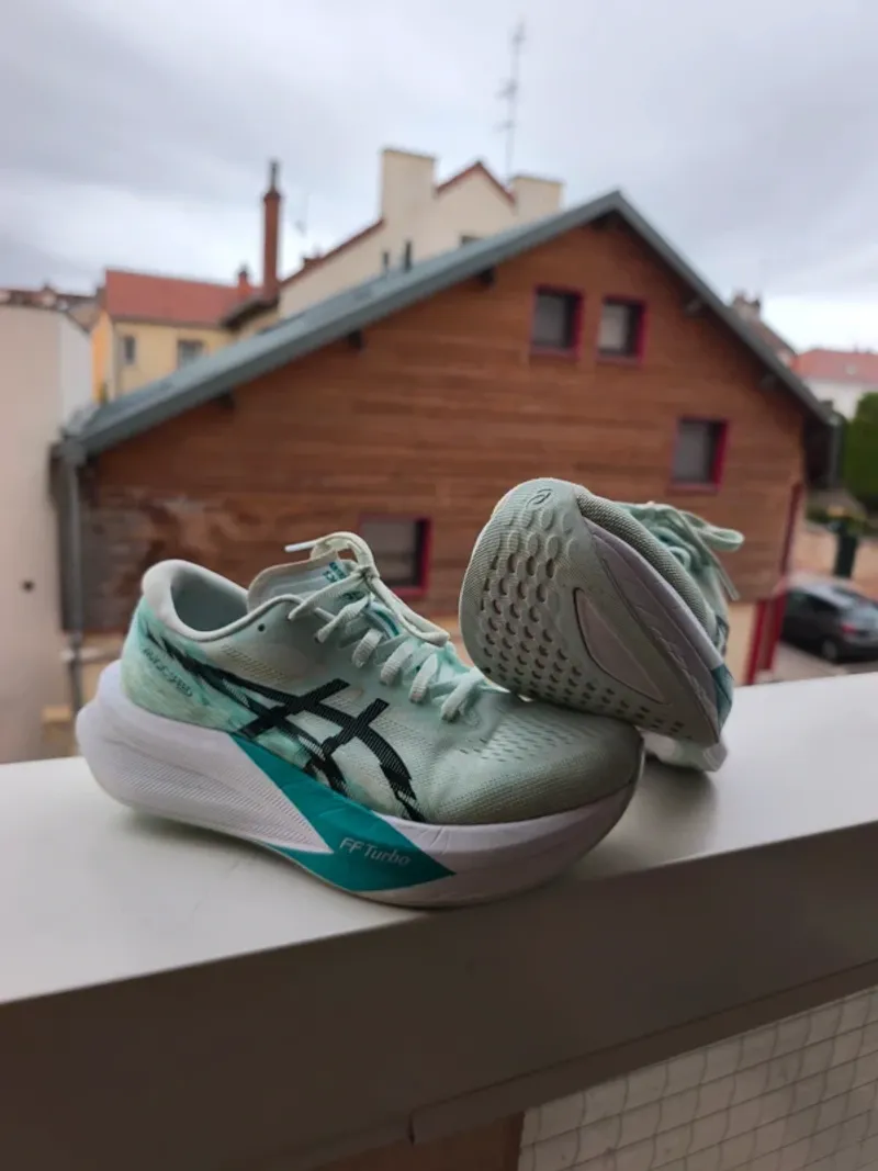 Tweedehands Asics Magic Speed 4 Running Shoes