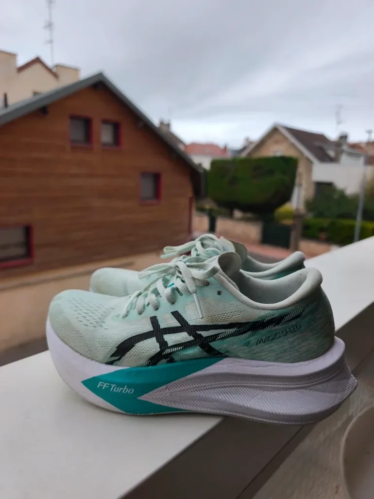 Tweedehands Asics Magic Speed 4 bike — afbeelding 2 van 7