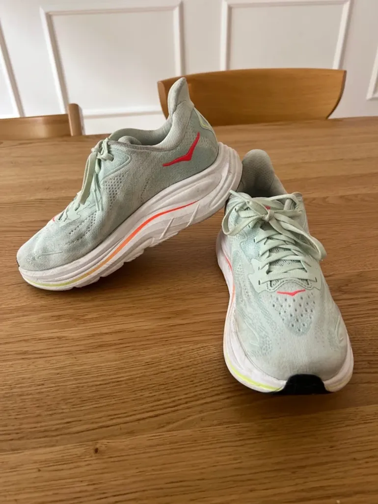 Käytetty Hoka Clifton 10 bike — kuva 3 / 4