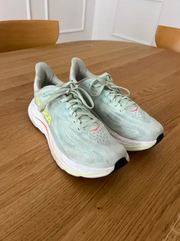 Käytetty Hoka Clifton 10 bike — kuva 1 / 4