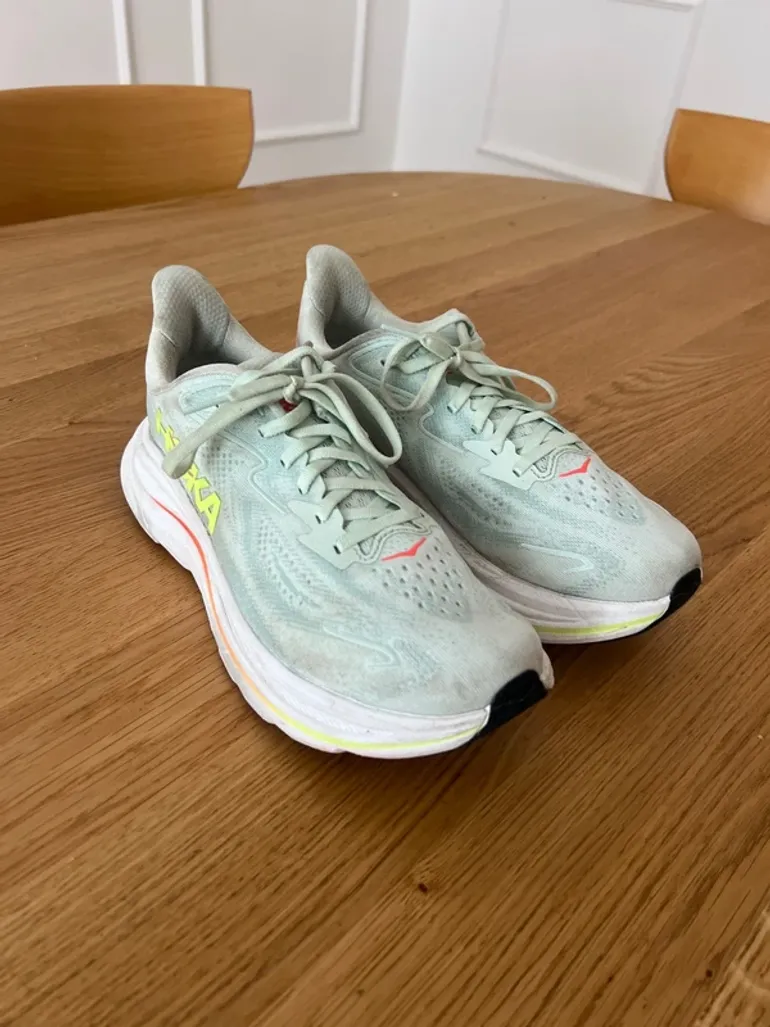 Käytetty Hoka Clifton 10 bike — kuva 1 / 4