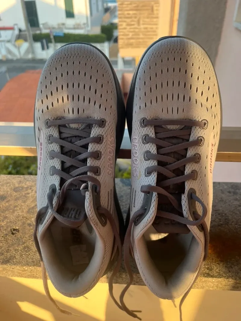 Gebrauchtes Brooks Ghost Max 3 Running Shoes