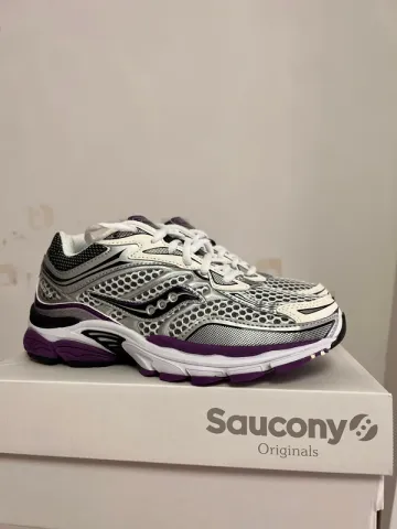 Used Saucony Progrid Omni 9 bike — image 3 of 12