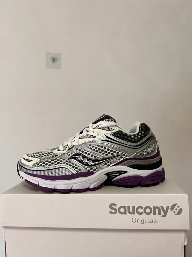 Gebrauchtes Saucony Progrid Omni 9 Running Shoes
