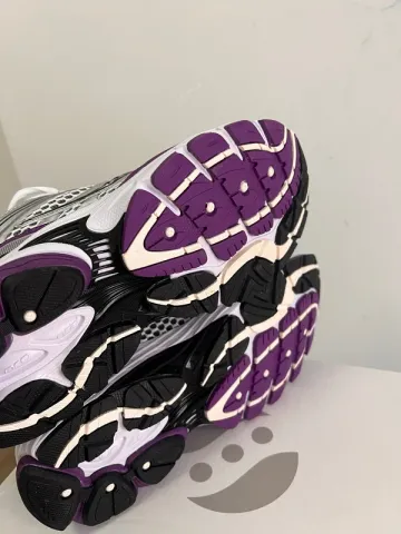 Used Saucony Progrid Omni 9 bike — image 11 of 12