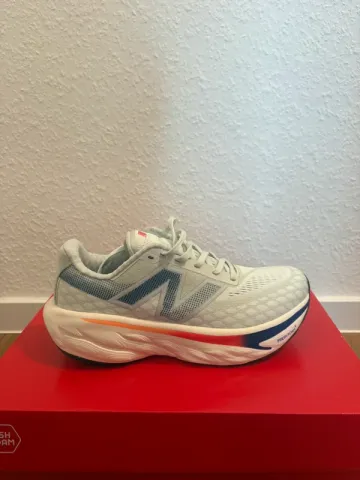 Used New Balance Fresh Foam X More v6 bike — image 2 of 9