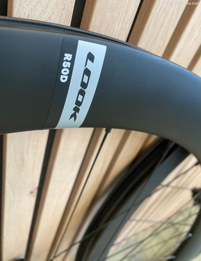 Tweedehands Look Roues Carbone R50D neuve tubeless ou chambre à air Wheels