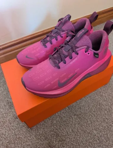 Used Nike Gore-Tex Running Shoes bike — image 1 of 4