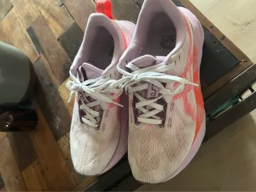 Used Asics Novablast 5 bike — image 4 of 8