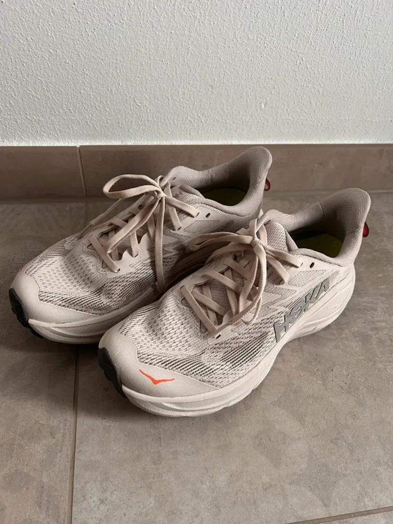 Used Hoka Mach 5 Running Shoes