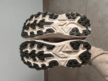 Tweedehands Hoka Mach 5 bike — afbeelding 6 van 7