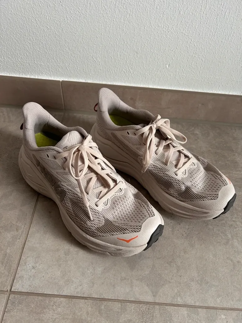Tweedehands Hoka Mach 5 bike — afbeelding 3 van 7