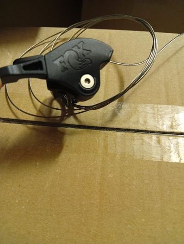 Käytetty Fox Remote Lever bike — kuva 2 / 4