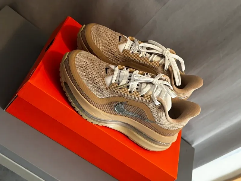 Used Pegasus Premium Running Shoes
