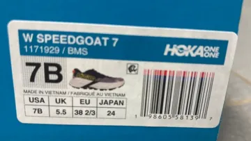 Used Hoka Speedgoat 7 bike — image 2 of 5