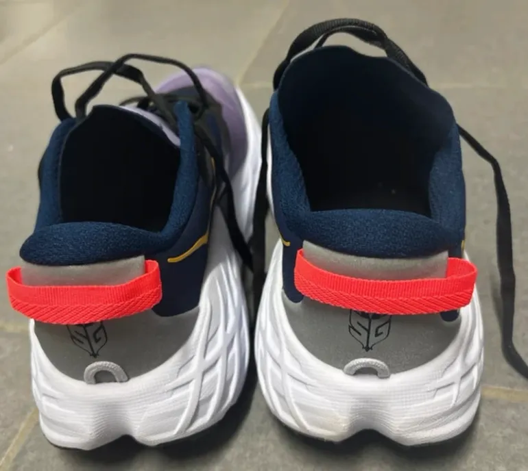 Used Hoka Speedgoat 7 bike — image 4 of 5