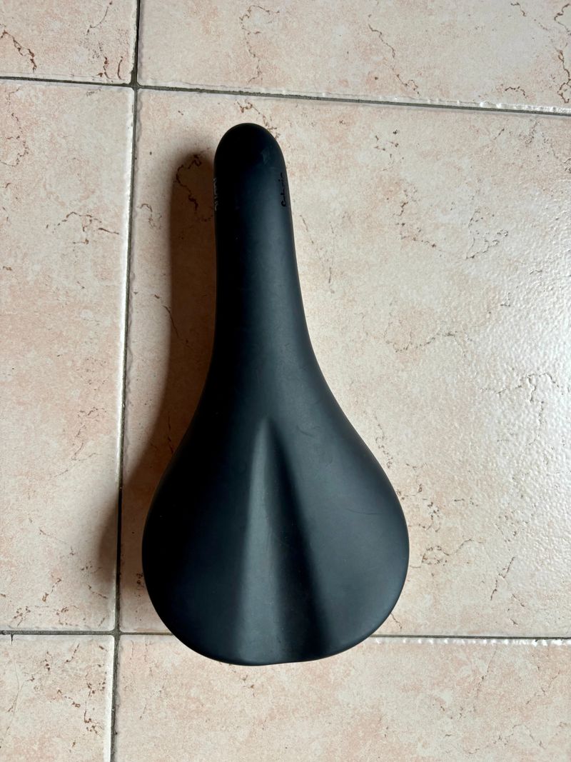 Tweedehands Fabric Scoop Sport Saddles & Seatposts