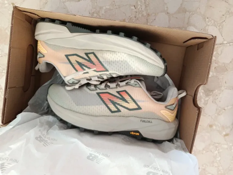 Used New Balance Rebel Trail bike — image 9 of 10