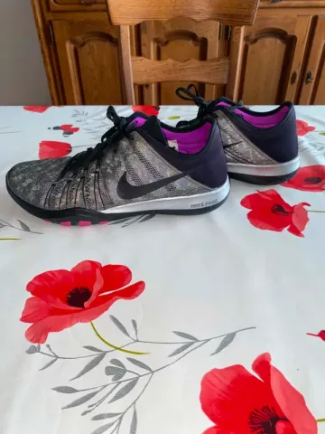 Brugt Nike Free bike — billede 1 af 8