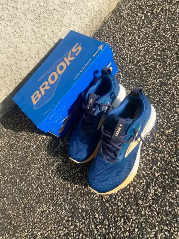 Used Brooks Trace 4 bike — image 2 of 9