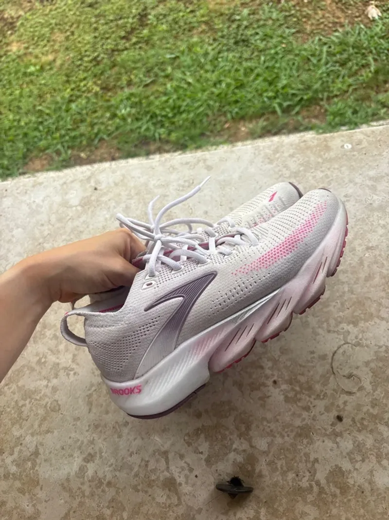 Used Brooks Glycerin flex Running Shoes