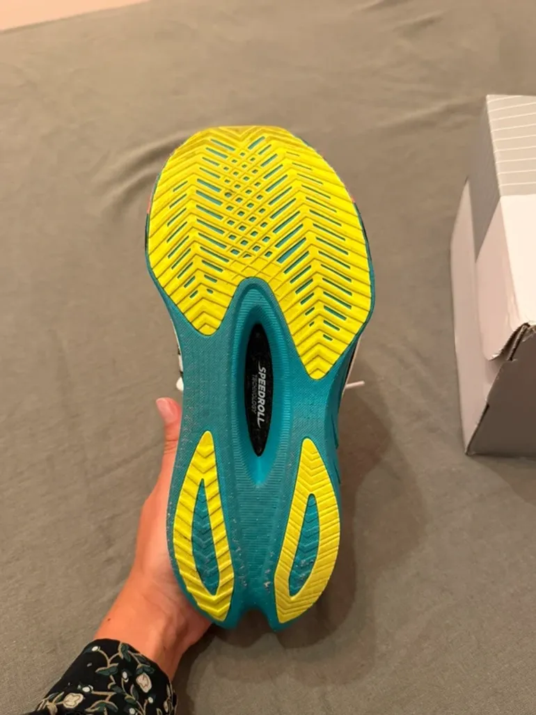 Used Saucony Endorphin Pro 4 bike — image 10 of 11