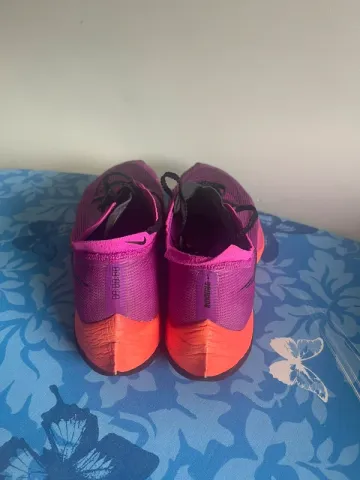 Used Lightweight ZoomX Vaporfly Next% 2 bike — image 3 of 7