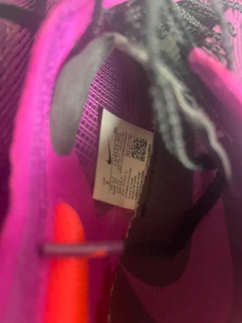 Used Lightweight ZoomX Vaporfly Next% 2 bike — image 7 of 7