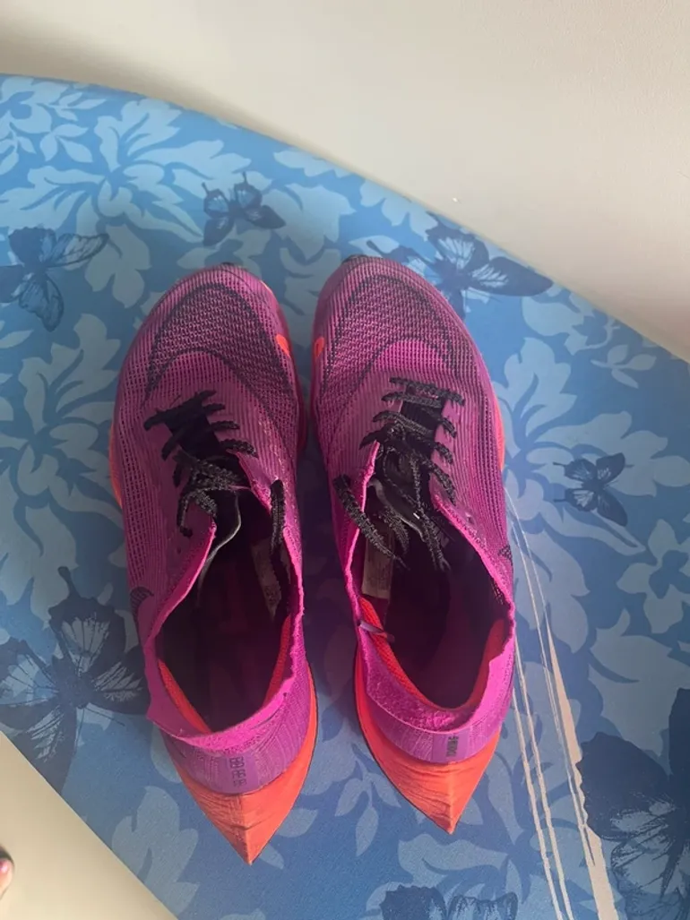 Used Lightweight ZoomX Vaporfly Next% 2 bike — image 6 of 7