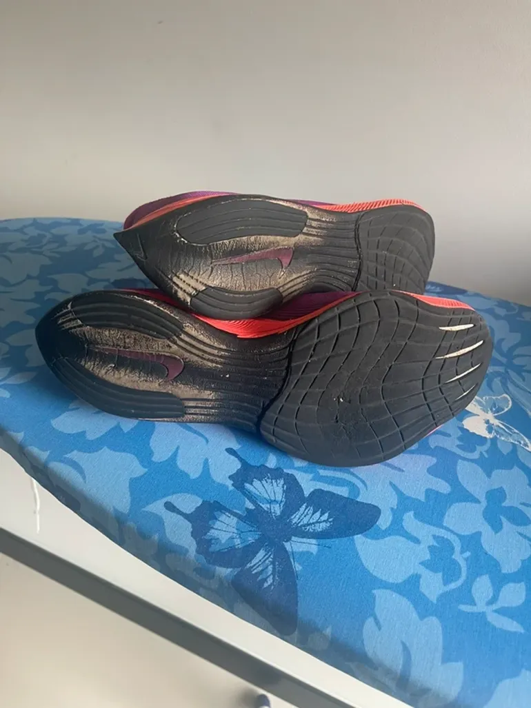 Used Lightweight ZoomX Vaporfly Next% 2 bike — image 4 of 7