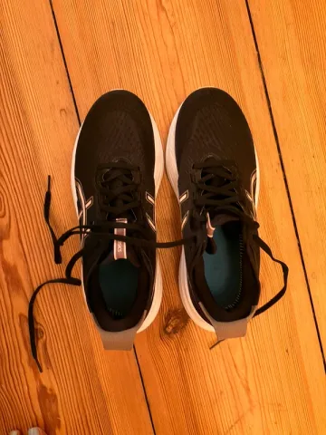 Gebrauchtes Asics Gel Nimbus 27 bike — Bild 1 von 2