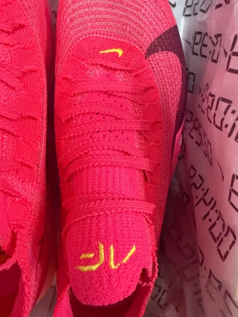 Used Nike Zoom Alphafly bike — image 3 of 9