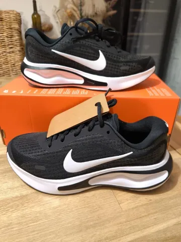 Used Nike Journey Run bike — image 2 of 6