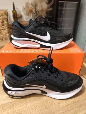 Used Nike Journey Run bike — image 1 of 6