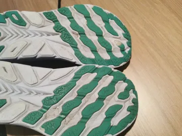 Used Hoka Clifton 8 bike — image 5 of 6
